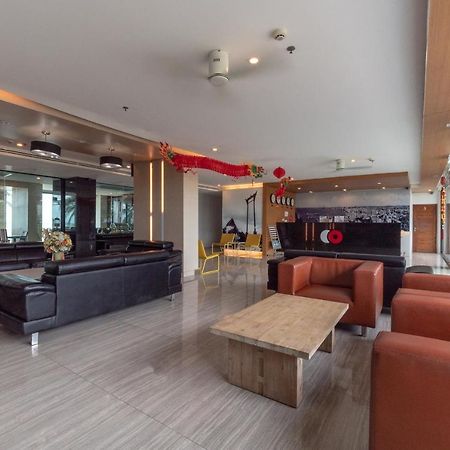 Capital O 1088 Golden Dragon Beach Resort バーンラムン エクステリア 写真