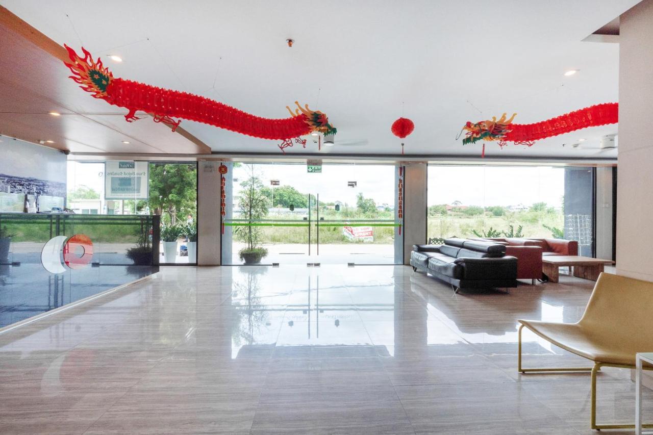 Capital O 1088 Golden Dragon Beach Resort バーンラムン エクステリア 写真