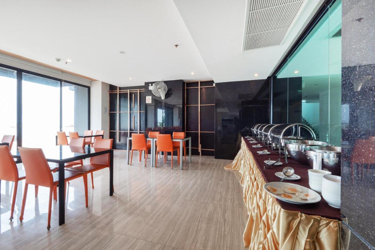 Capital O 1088 Golden Dragon Beach Resort バーンラムン エクステリア 写真