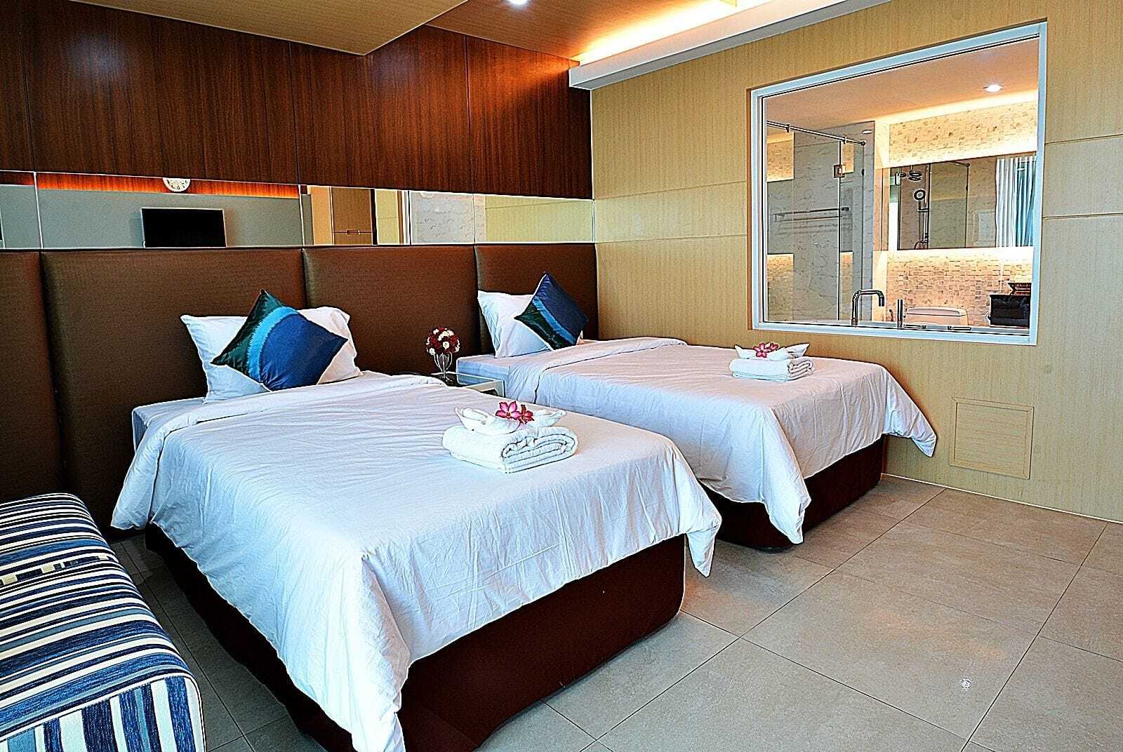 Capital O 1088 Golden Dragon Beach Resort バーンラムン エクステリア 写真